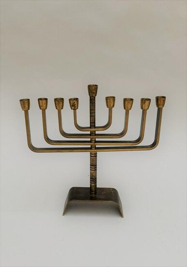 Moderne Hannukah Menorah en métal Israel, c.