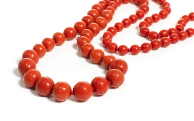 NATURAL RED CORAL GRADUATED BEADED NECKLACE, 35g