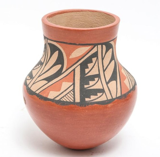 Native American Jemez Pueblo Pottery Vase