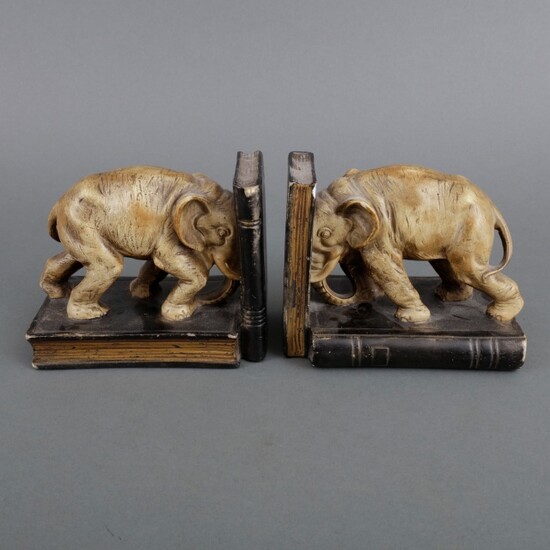 Paar gipsen boekensteunen in de vorm van olifanten -defecten-,...