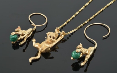 Pair of 14K gold cat earrings, cats playing with