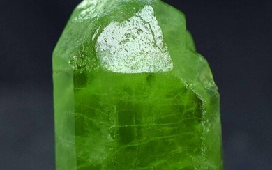 Peridot Crystal , Olivine Peridot Crystal from Sapat