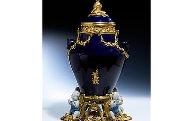 Prächtige französische Louis XV-Tischvase (bzw. Tischbrunnen)