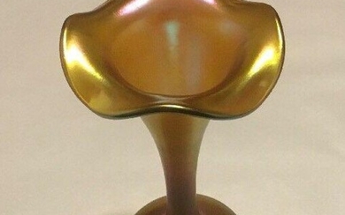 Quezal Gold Art Glass Sweet Pea Or Flower Vase; Quezal