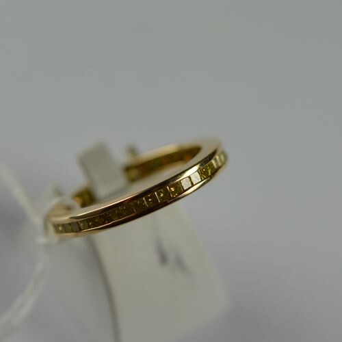 RING in 14 carat yellow gold 585 thousandths set with...