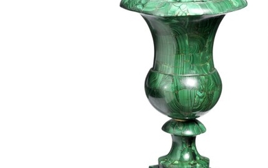 Russia, mid-19th century: A Russian ornamental vase of veneered malachite adorned with gilt bronze mounting. H. 30.5 cm.