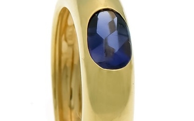 Sapphire ring GG 750/000 with an oval sapphire...