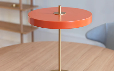 Søren Ravn Christensen for Umage. Table lamp with USB charging, model Asteria Table, Nuance orange