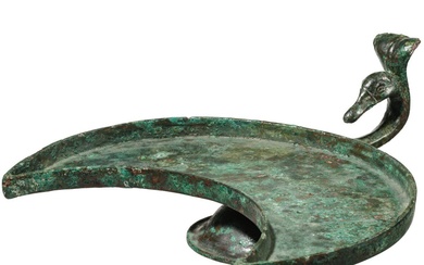 Un équipement en bronze d'un barbier romain, 2e siècle A.D. L'équipement d'un barbier utilisé pour...