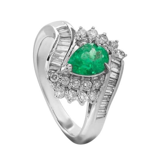 0.95 tcw Emerald Ring Platinum - Ring Emerald - 0.30 ct Diamonds - No Reserve Price