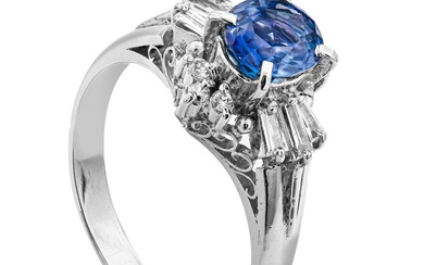 1.35 tcw Sapphire Ring Platinum - Ring - 1.13 ct Sapphire - 0.22 ct Diamonds - No Reserve Price