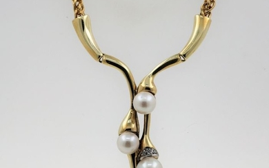 14 kt. Akoya pearls, Yellow gold - Necklace with pendant - 0.06 ct Diamond