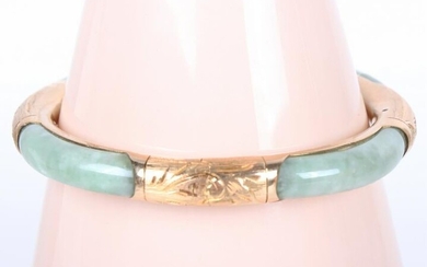 14K YELLOW GOLD ASIAN STYLE SPINACH JADE BRACELET