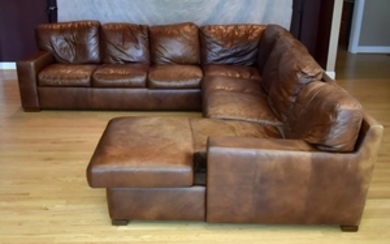 Furnitureland 2-part leather sectional sofa