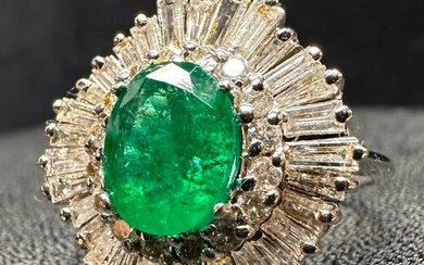 1.76 Ct Emerald & 1.64 Ctw Diamonds Ballerina Ring