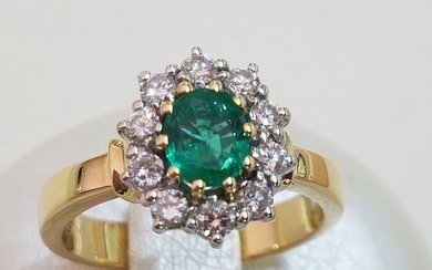 18 kt. White gold, Yellow gold - Ring - 0.60 ct Emerald - Diamonds