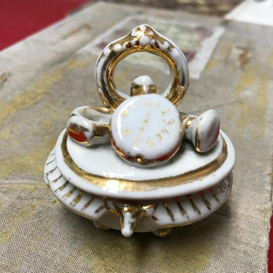 19thc Victorian Conta Boheme Porcelain Fairing Trinket