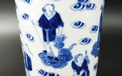 Blue and white porcelain brush pot- China qing(1644-1911) dynasty