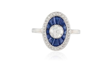 AN EARLY 20TH CENTURY SAPPHIRE AND DIAMOND TARGET …