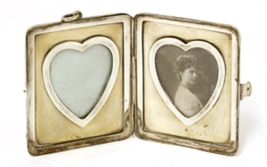 A Victorian silver travelling photograph frame