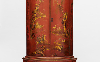 AN ITALIAN CHINOISERIE DECORATED 'LACCA' CORNER CABINET