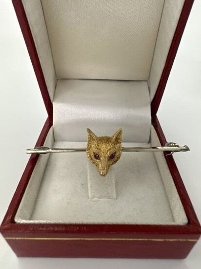 9 carat and ruby fox riding brooch, English,c1920