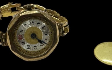 A 9ct yellow gold lady's wristwatch, diameter excluding winding crown...