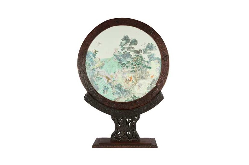 A CHINESE FAMILLE ROSE CIRCULAR 'EIGHT IMMORTALS' PANEL.