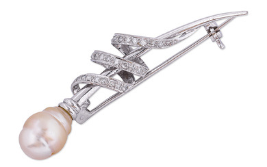 A CULTURED BAROQUE PEARL AND DIAMOND BROOCH