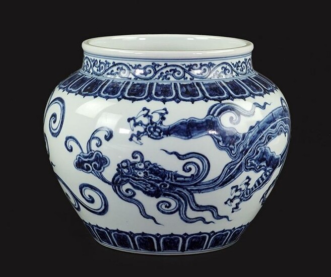 A Chinese Blue and White Porcelain 'Dragon' Jardiniere.