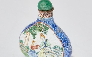A Chinese enamel snuff bottle