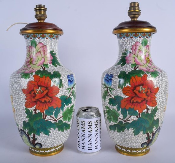 A PAIR OF EARLY 20TH CENTURY CHINESE CLOISONNE ENAMEL