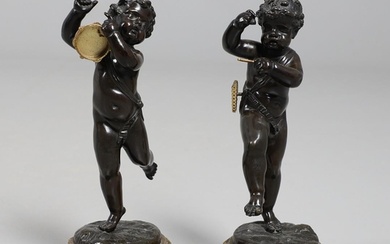 A PAIR OF FRENCH BRONZE PUTTI, IN THE MANNER OF CLAUDE 'CLOD...
