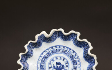A RARE CHINESE BLUE AND WHITE SHONZUI-STYLE 'ZODIAC' DISH FOR THE JAPANESE MARKET