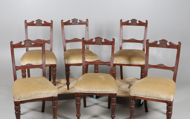 A SET OF SIX VICTORIAN DINING CHAIRS.