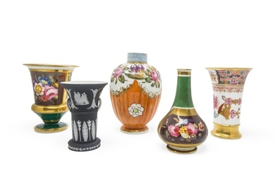 A SPODE VASE Early 19th century, and four other vases, 11.5c...
