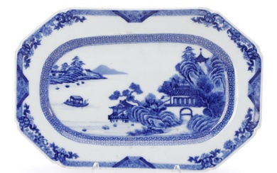 A small Chinese blue and white dish of rectangular form with retracted...