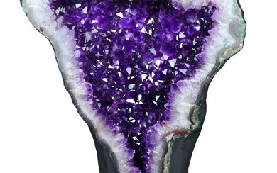 AAA Quality - 'Ultra Purple' Amethyst - 62x47x30 cm Geode- 74 kg