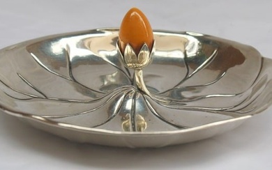 ART DECO STERLING SILVER DISH WITH CARVING IN THE CENTER