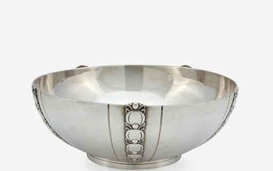 An American sterling silver serving bowl, Tiffany &