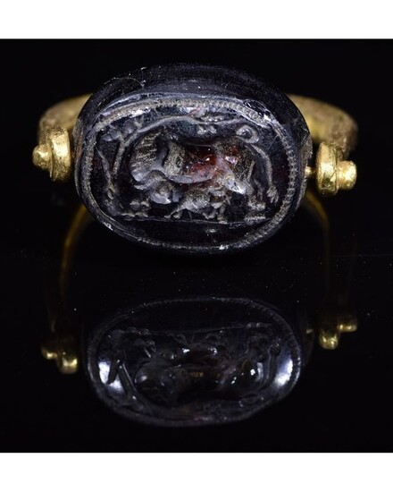 Ancient Etruscan or Romano-Egyptian Gold Scarab Ring - Romulus & Remus