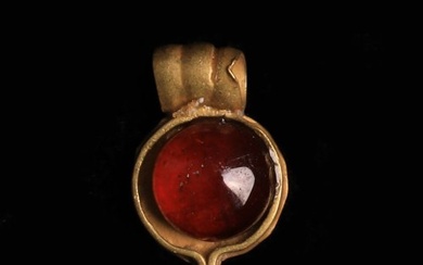 Ancient Roman Gold Pendant with Garnet (No Reserve Price)