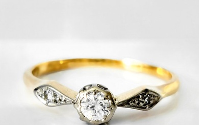 Beautiful Antique 18kt Yellow Gold & Natural 0.25ct Diamond Solitaire...