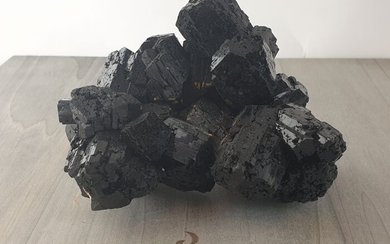 Black tourmaline Mineral Collection - 7.5×9×11 cm - 825 g