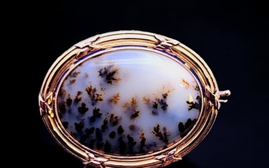 Brooch Rose Gold and moss agate antique Russian brooch by Faberge workmaster August Hollming Circa