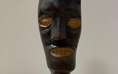 CARVED HEAD IN STRONG ORIGINAL PAINT
