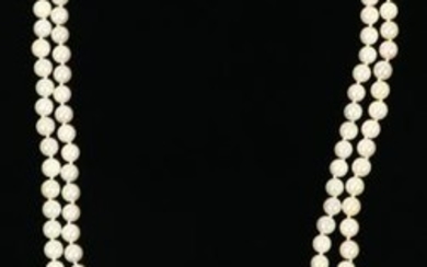 CULTURED PEARL NECKLACE, L 55", T.W. 69 GR