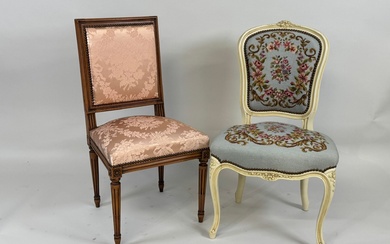 Chaise en bois mouluré, la garniture de soie rose. Style Louis XVI. 91 x 46...