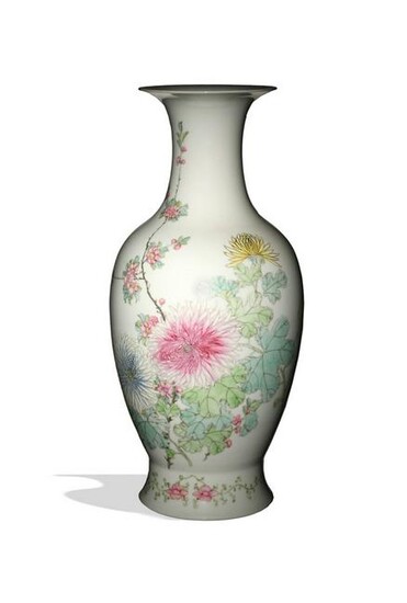 Chinese Famille Rose Flower Vase, Republic Period