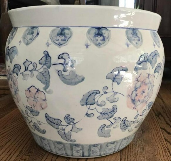 Chinese Hand Painted Porcelain Gold Fish Bowl